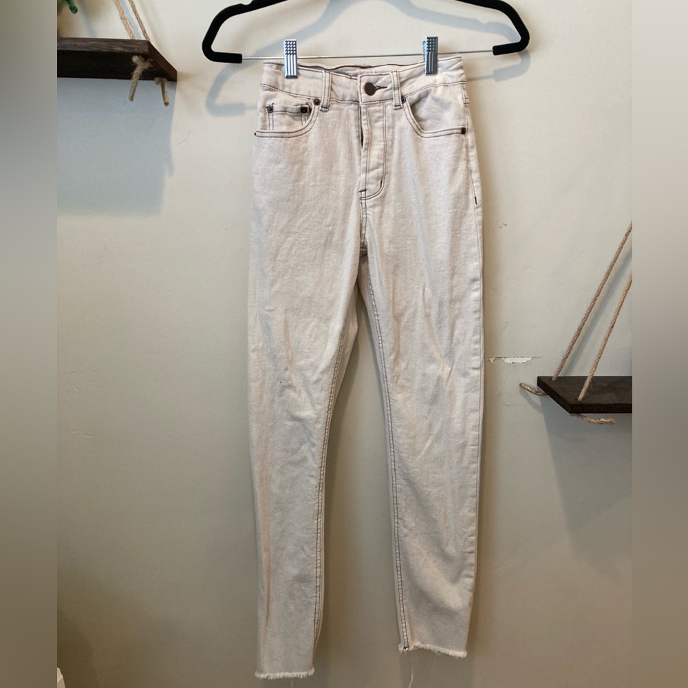 Cream jeans